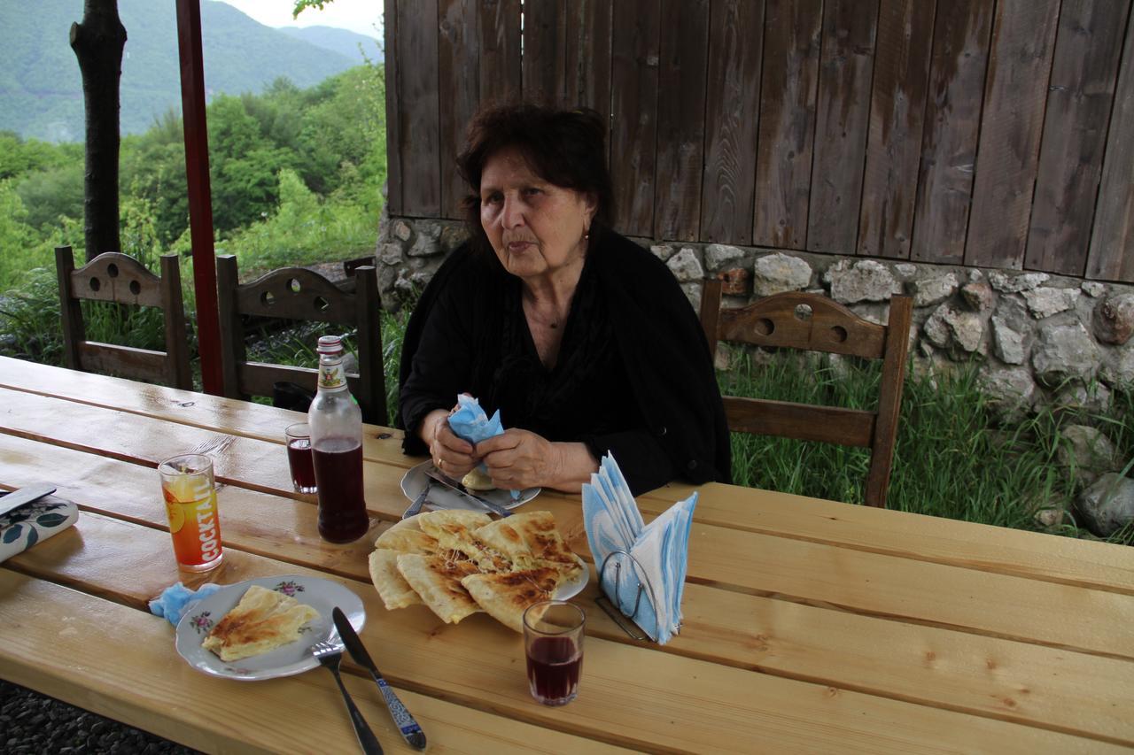 Marine'S Guest House Ananuri Εξωτερικό φωτογραφία