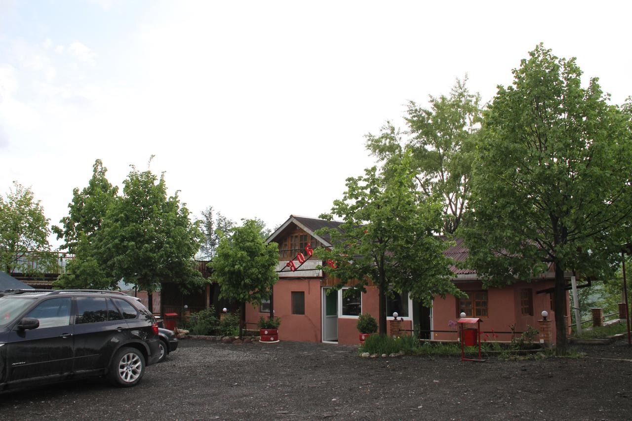 Marine'S Guest House Ananuri Εξωτερικό φωτογραφία